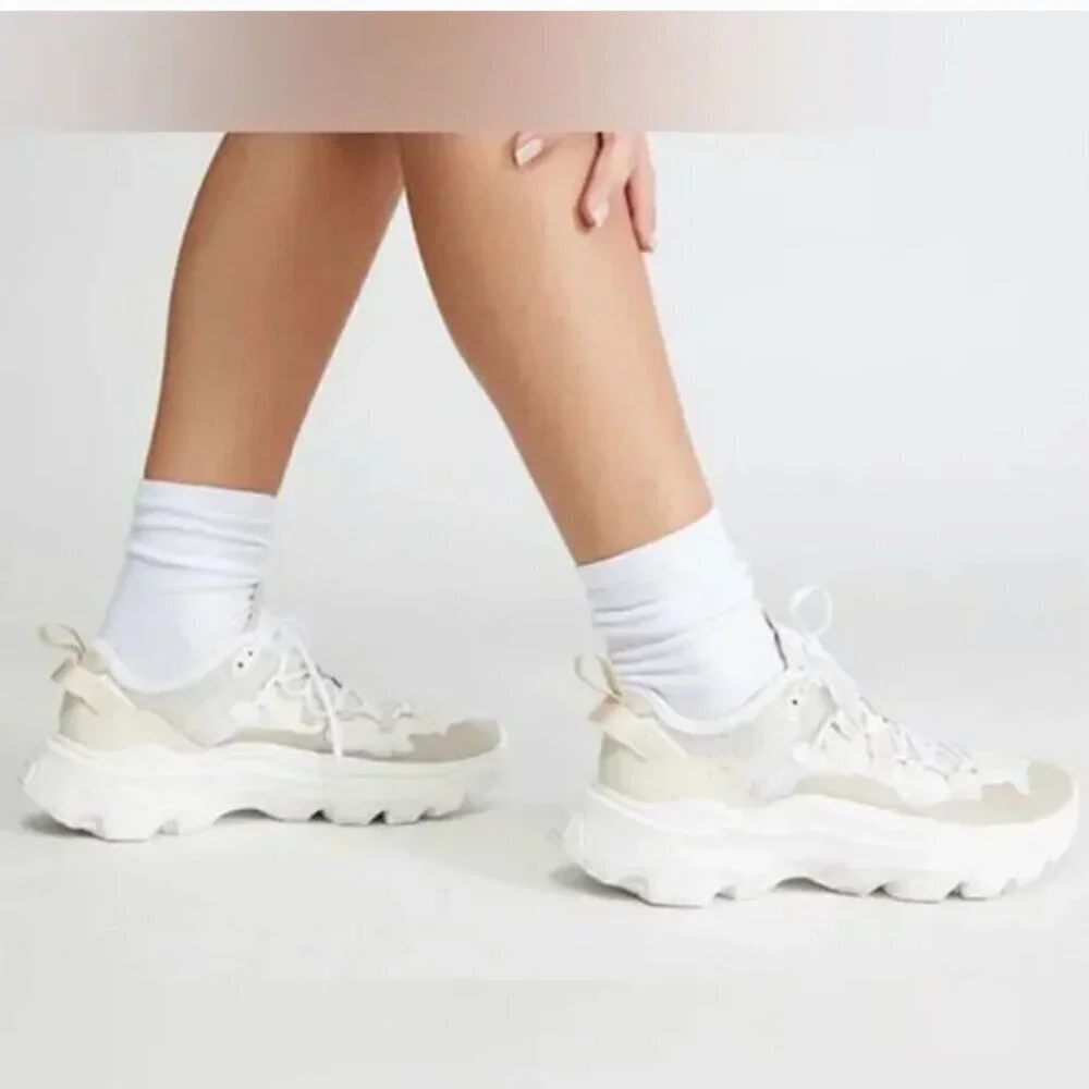 Sorel Kinetic Breakthru Tech Lace White/Chalk Sneaker Women's US size 9.5